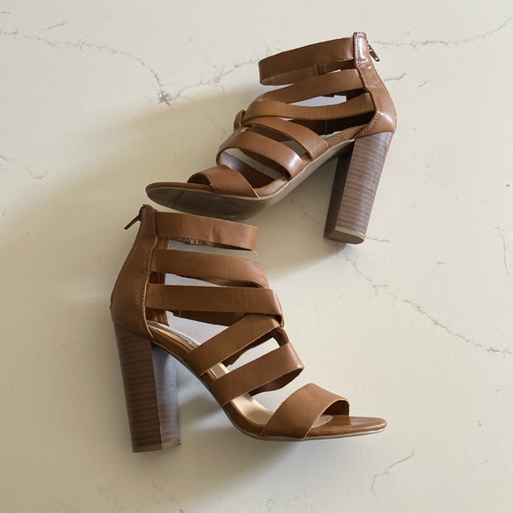 Steve Madden Brown Leather heels - Picture 1 of 9